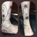 flower tattoo, hand poking, suku suku tatau