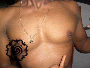 intim body piercing suku suku tatau