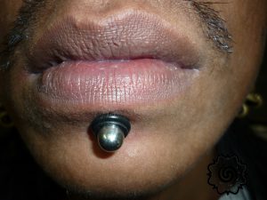lip piercing suku suku tatau